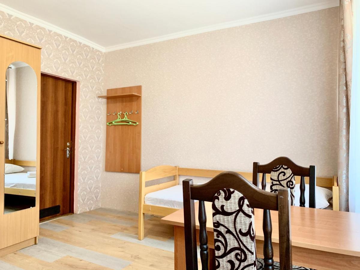 Мини-Гостиница Три Коня Pereyaslav-Khmelʼnytsʼkyy Bagian luar foto