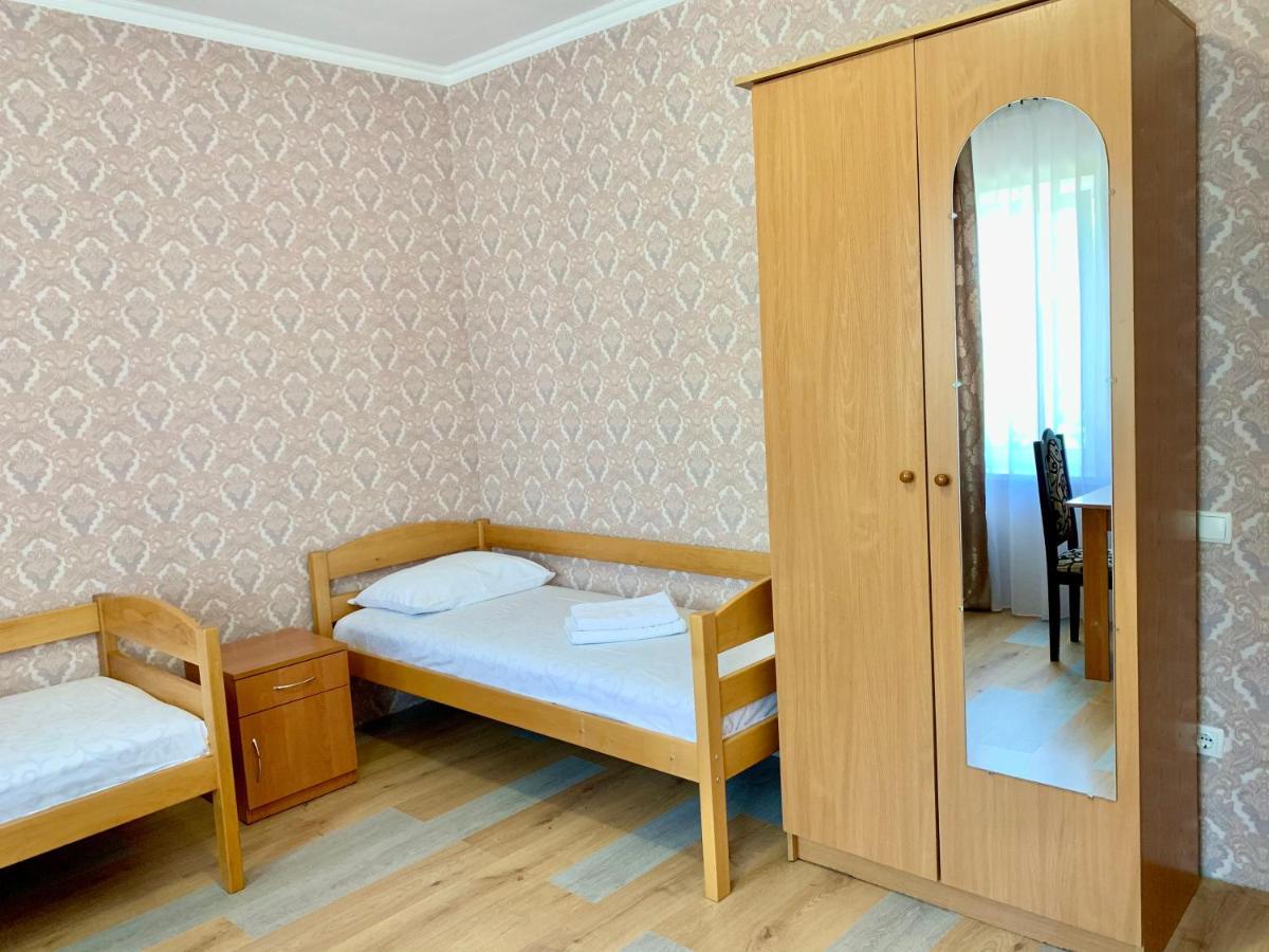 Мини-Гостиница Три Коня Pereyaslav-Khmelʼnytsʼkyy Bagian luar foto