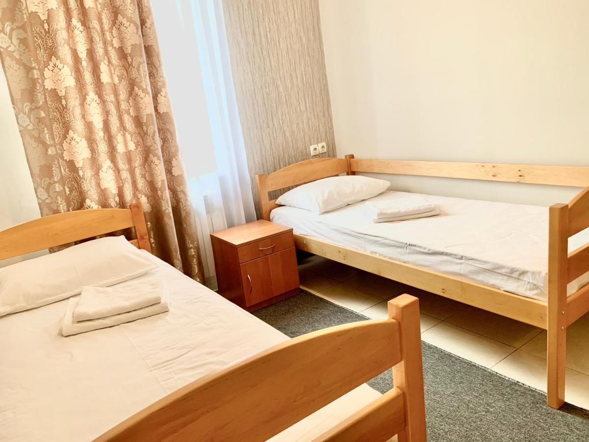 Мини-Гостиница Три Коня Pereyaslav-Khmelʼnytsʼkyy Bagian luar foto